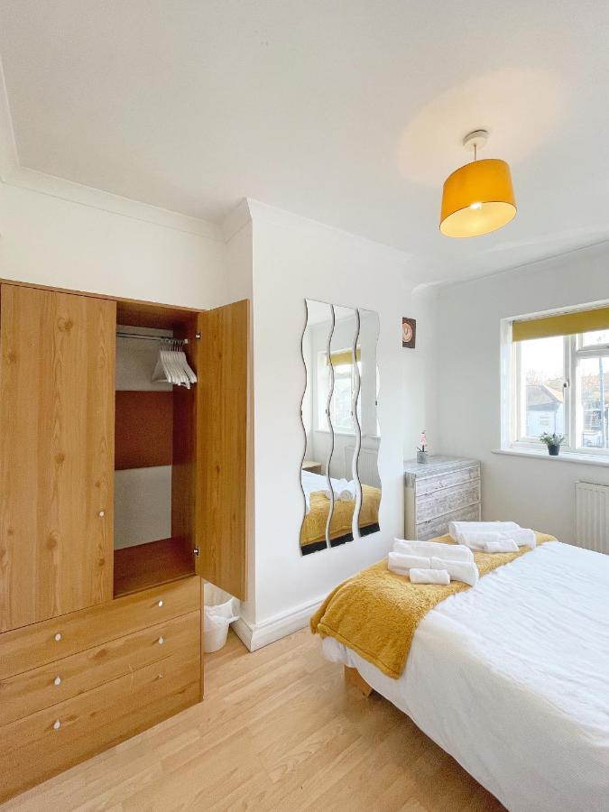 3 Bed Duplex Flat, Free Wifi & Netflix, Ideal For Contractors Διαμέρισμα Γκρέιβσεντ Εξωτερικό φωτογραφία