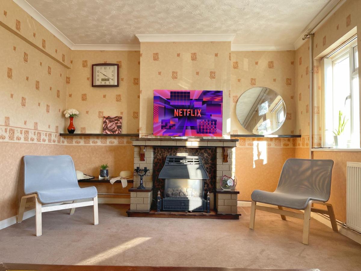 3 Bed Duplex Flat, Free Wifi & Netflix, Ideal For Contractors Διαμέρισμα Γκρέιβσεντ Εξωτερικό φωτογραφία