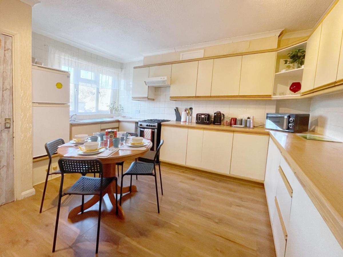 3 Bed Duplex Flat, Free Wifi & Netflix, Ideal For Contractors Διαμέρισμα Γκρέιβσεντ Εξωτερικό φωτογραφία