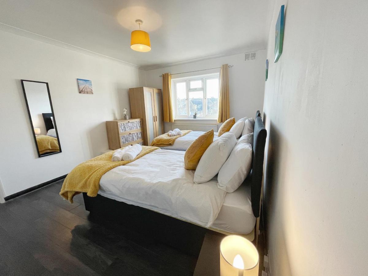3 Bed Duplex Flat, Free Wifi & Netflix, Ideal For Contractors Διαμέρισμα Γκρέιβσεντ Εξωτερικό φωτογραφία